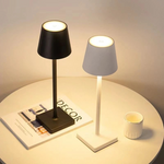 Wireless dimmable table lamp